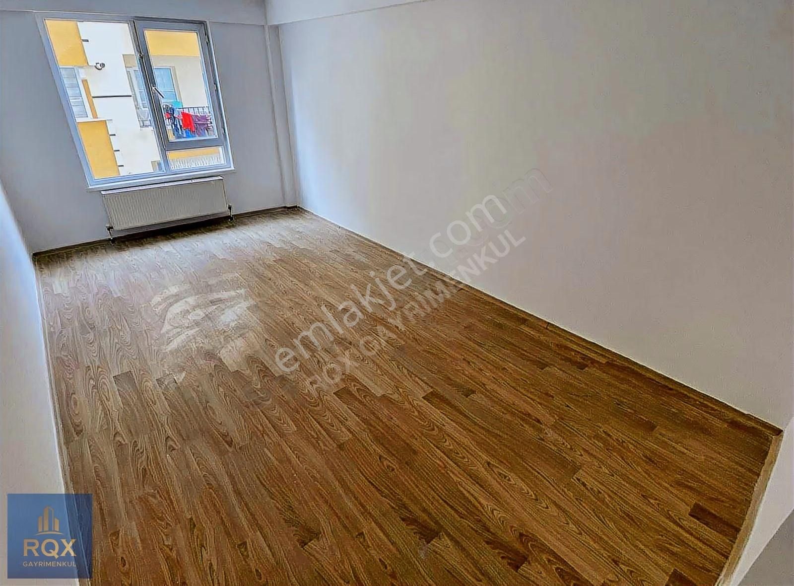 Topçuda Bağımsız Mutfak Ara Kat Ön Cephe Asansörlü 2+1 Boş Daire - Görsel 2