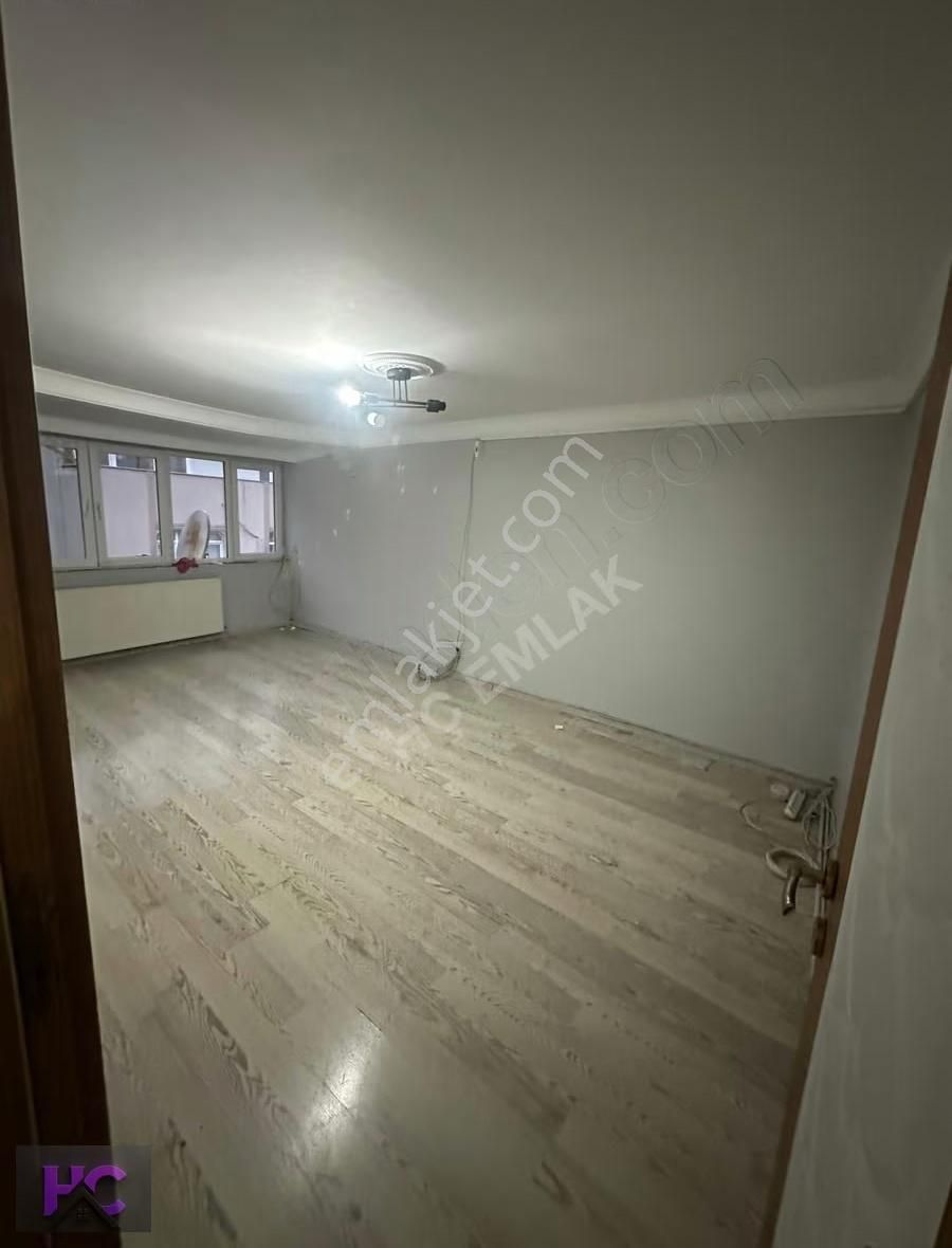 Hç Emlak'tan Cebeci Mah.'de Çatı Katı 85 M2 Net Kiralık Daireler - Görsel 4