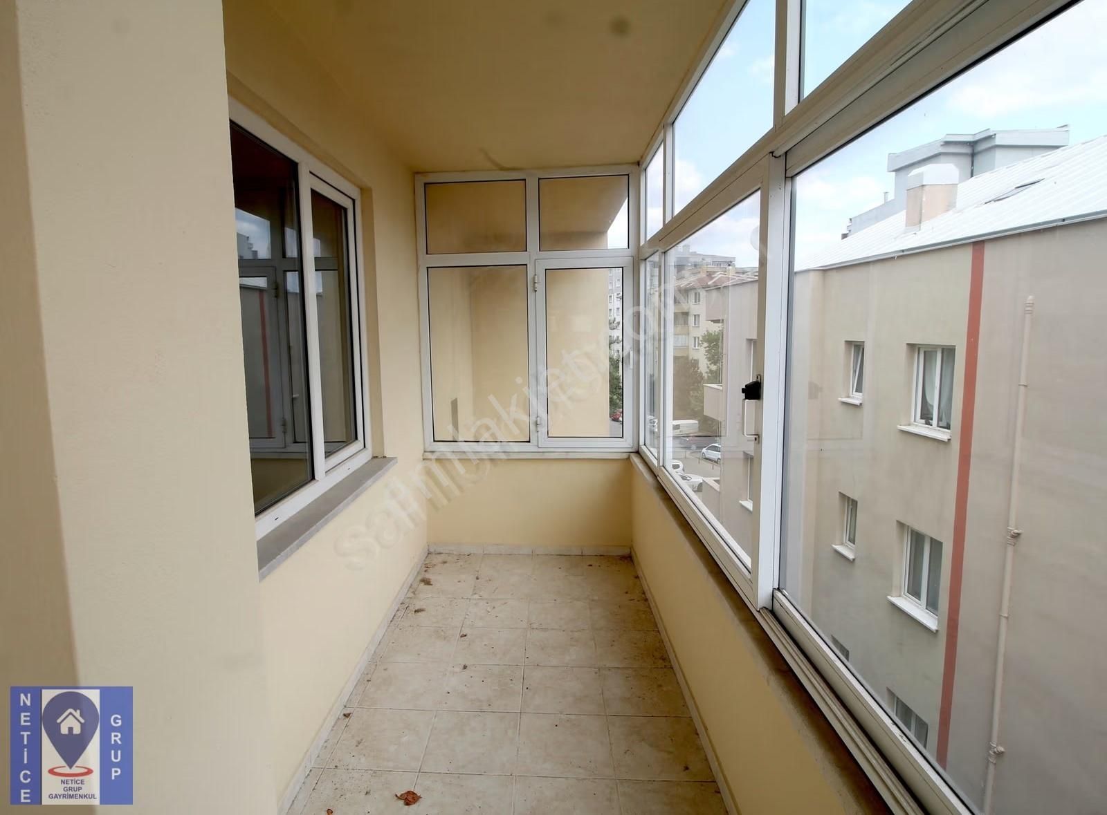 Konak Mahallesinde Harika Bir Konumda Geniş 4+1 Kiralık - Görsel 15