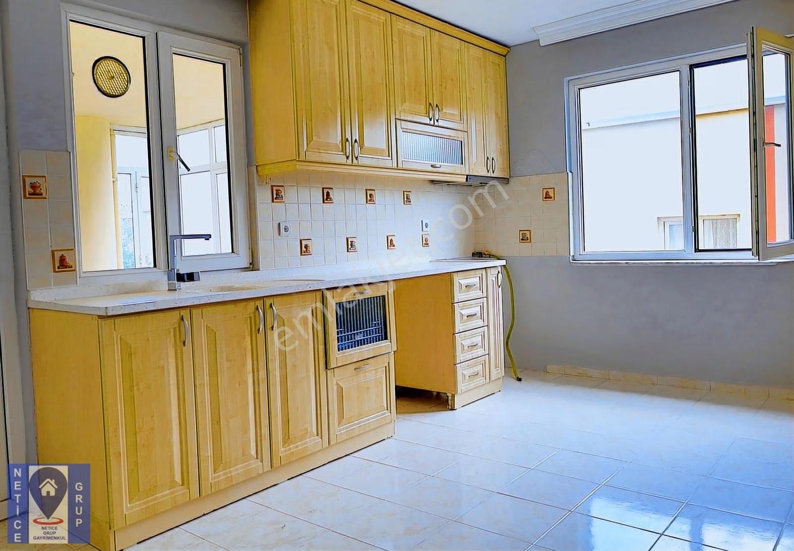 Konak Mahallesinde Harika Bir Konumda Geniş 4+1 Kiralık - Görsel 25