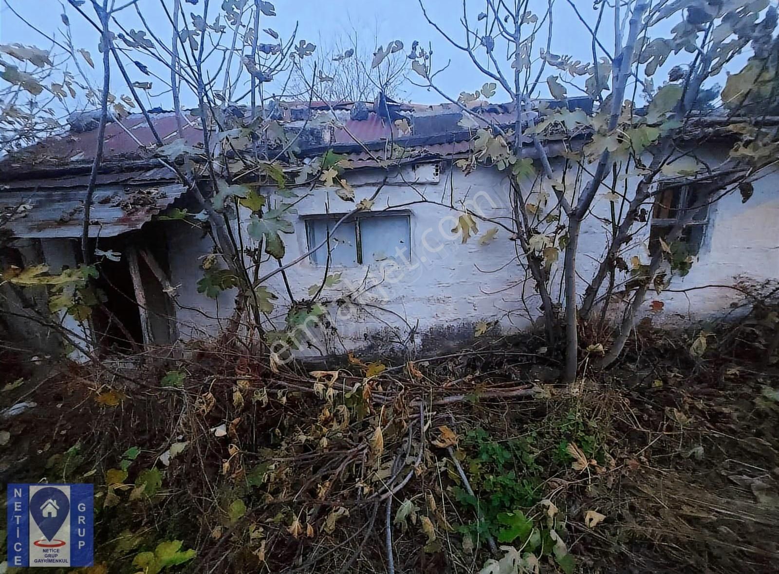 Bursa'da Köyiçi İmarlı Çiftlik Evi Arsa +tarla Toplam 7000 M2 - Görsel 3