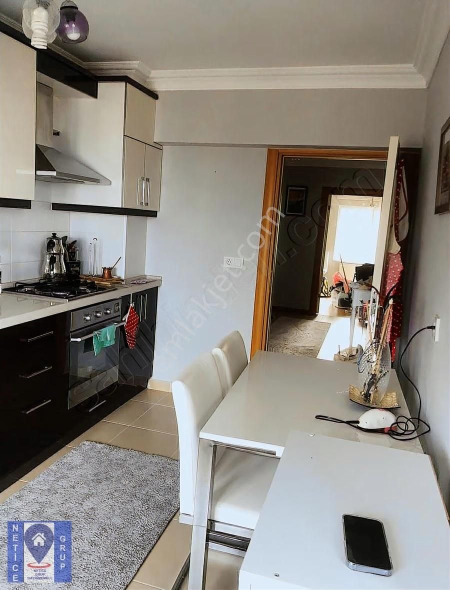 Deniz Manzaralı Havuzlu Site İçinde Eşyalı 3+1 Kiralık Daire - Görsel 2