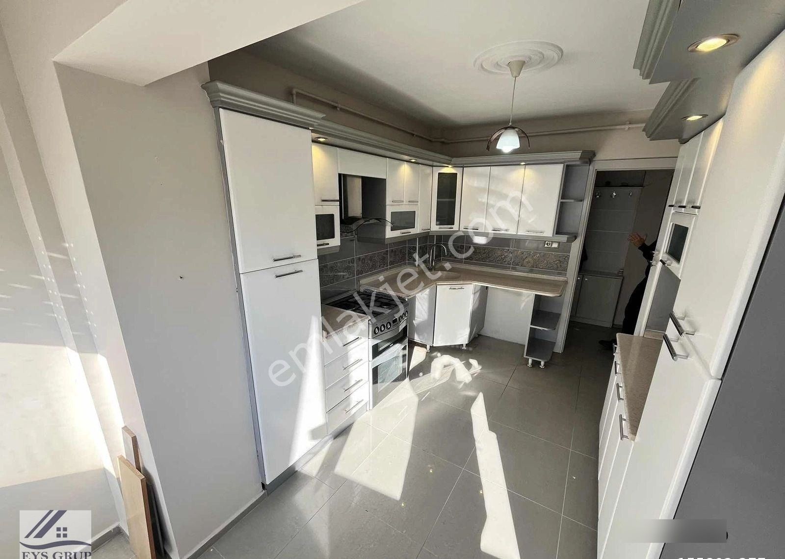 Göztepe Stadı Yakını 3+1 Köşe Masrafsız Otoparklı Satılık Daire - Görsel 9
