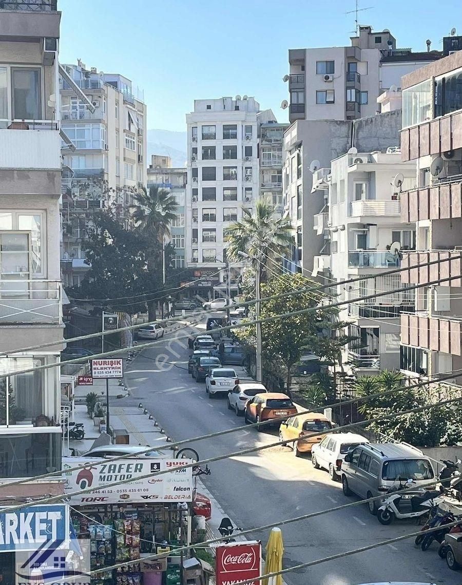 Göztepe Stadı Yakını 3+1 Köşe Masrafsız Otoparklı Satılık Daire - Görsel 13