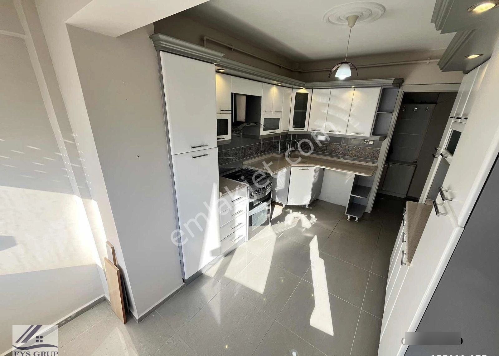 Göztepe Stadı Yakını 3+1 Köşe Masrafsız Otoparklı Satılık Daire - Görsel 3