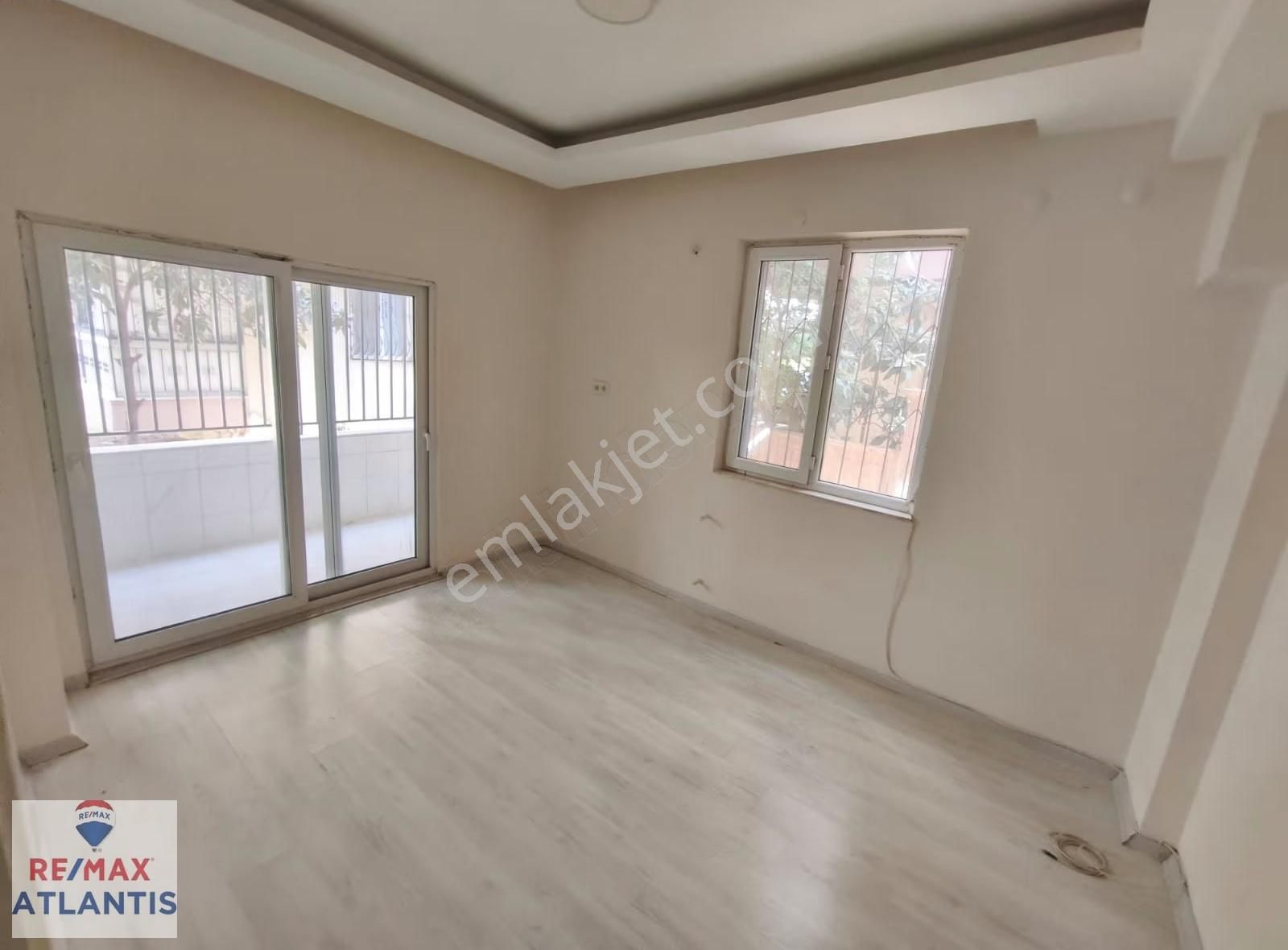 Satılık 1+1 Ayrı Mutfaklı Giyinme Odalı Masrafsız Geniş - Görsel 3