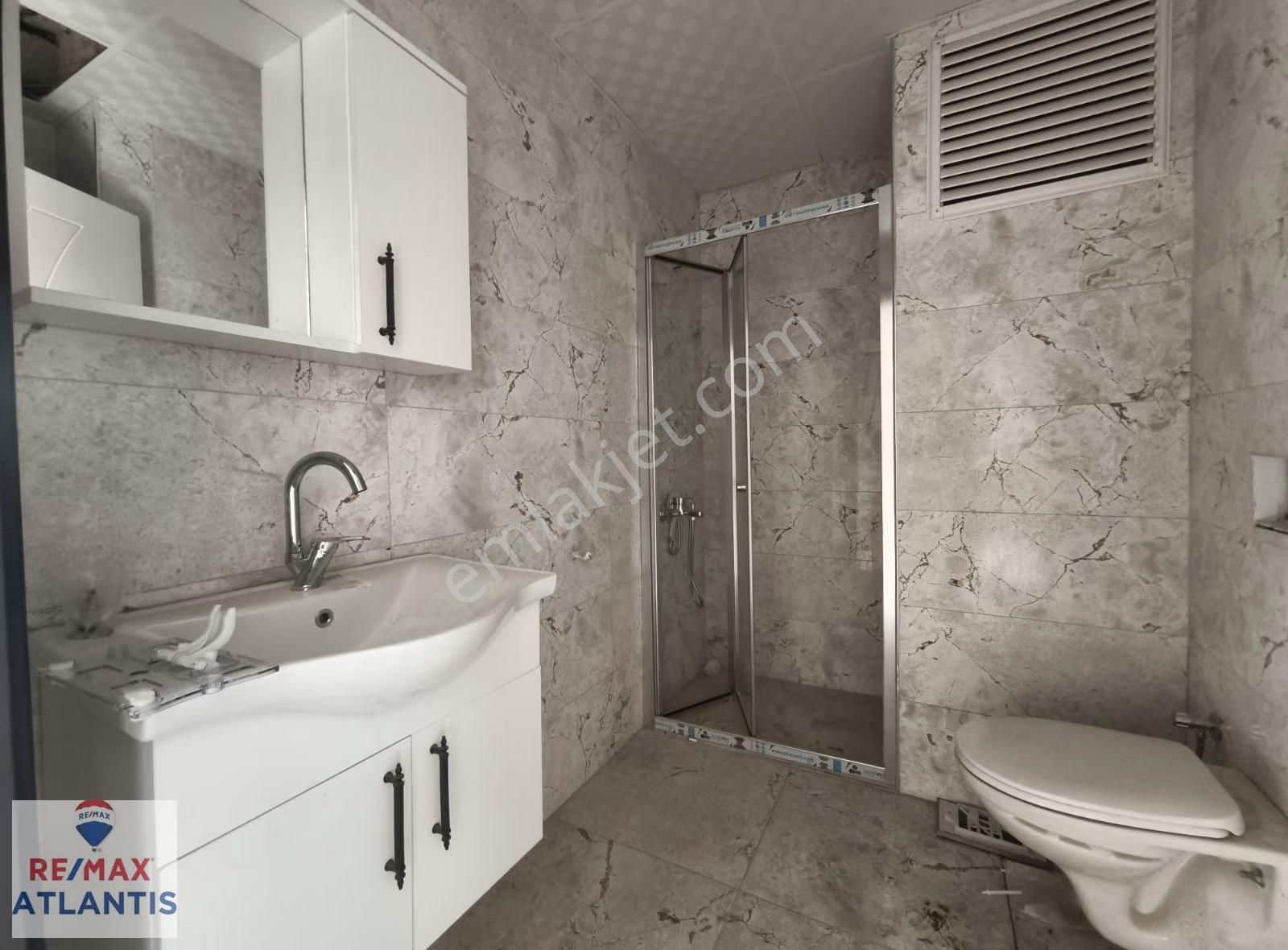 Şehir Hastanesine Yakın Site İçerisinde Katta Kiralık Sıfır 1+1 - Görsel 11