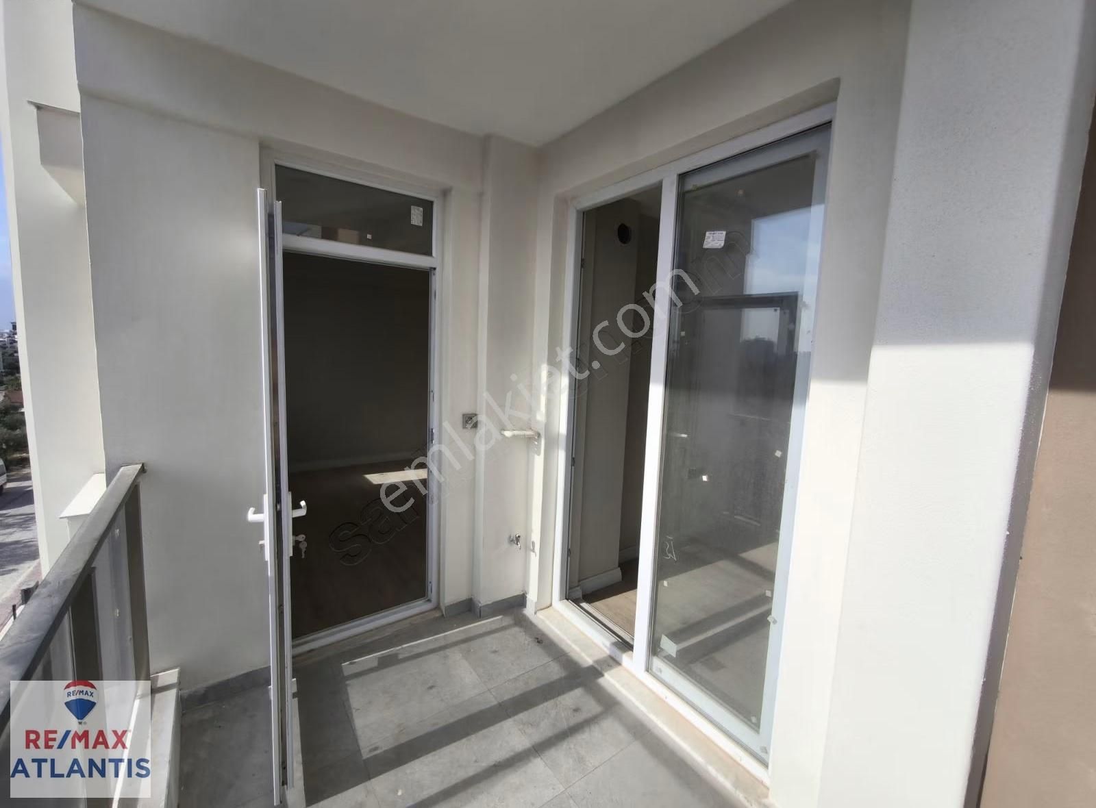 Şehir Hastanesine Yakın Site İçerisinde Katta Kiralık Sıfır 1+1 - Görsel 6