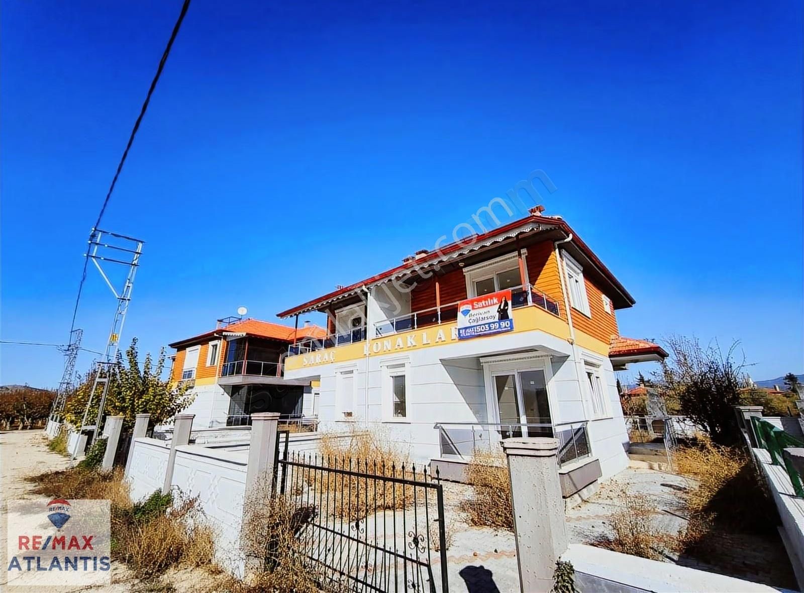 Korkuteli/yazır/bayat'da Doğayla İç İçe 2 Katlı Villa