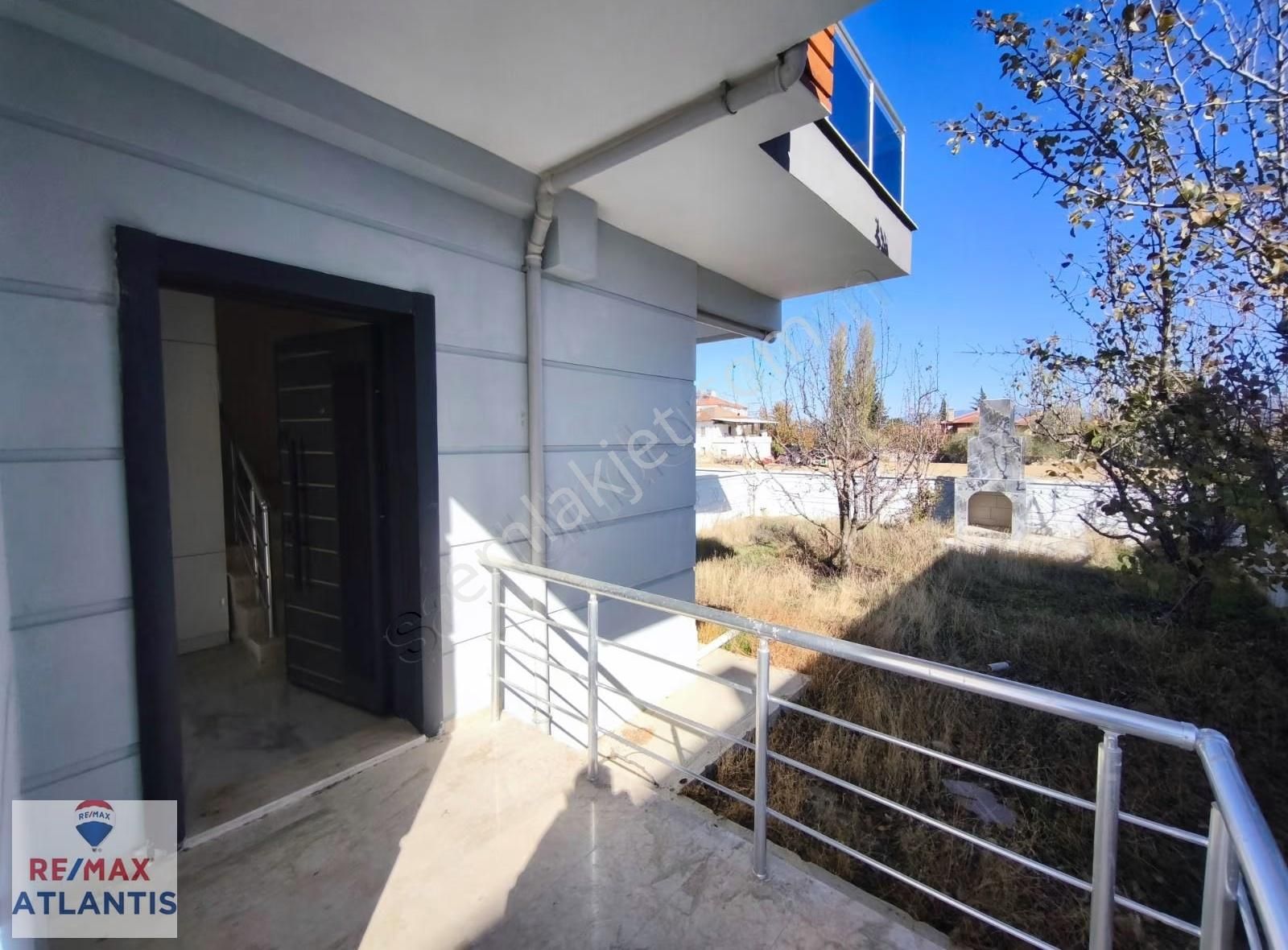 Korkuteli/yazır/bayat'da Doğayla İç İçe 2 Katlı Villa - Görsel 19