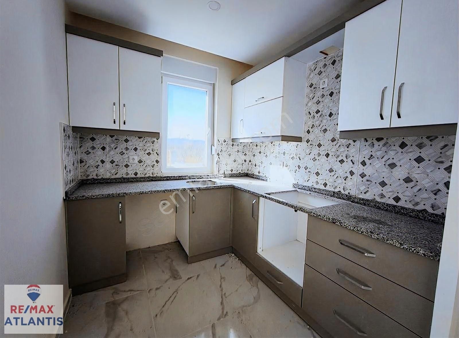 Korkuteli/yazır/bayat'da Doğayla İç İçe 2 Katlı Villa - Görsel 11