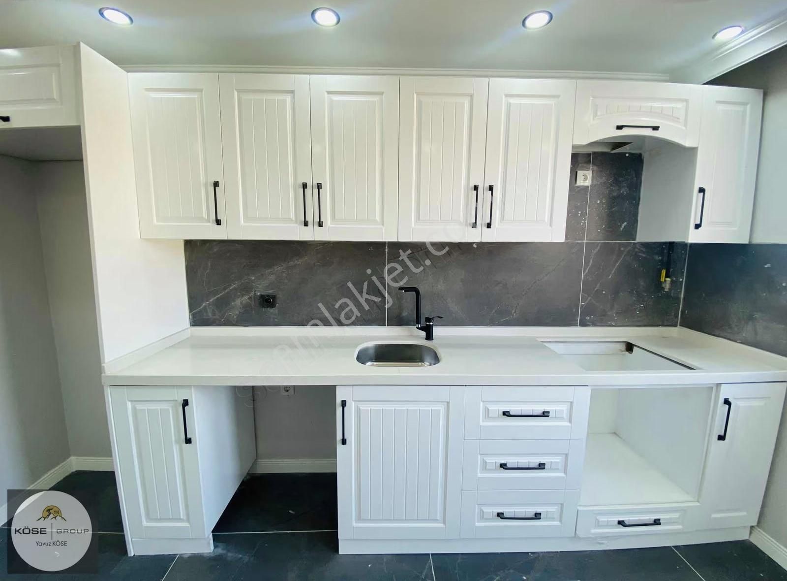 Darıcada İki Aile Kullanımına Uygun Satılık 5+1 Dubleks Daire ! - Görsel 26