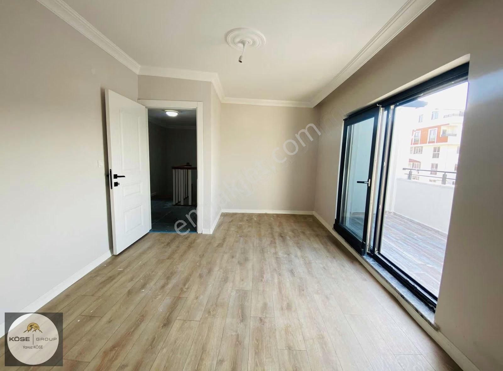 Darıcada İki Aile Kullanımına Uygun Satılık 5+1 Dubleks Daire ! - Görsel 33