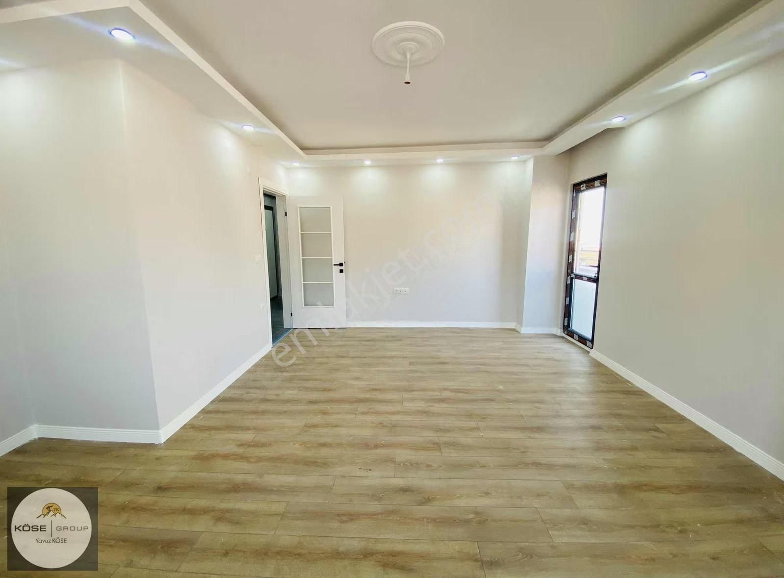 Darıcada İki Aile Kullanımına Uygun Satılık 5+1 Dubleks Daire ! - Görsel 13