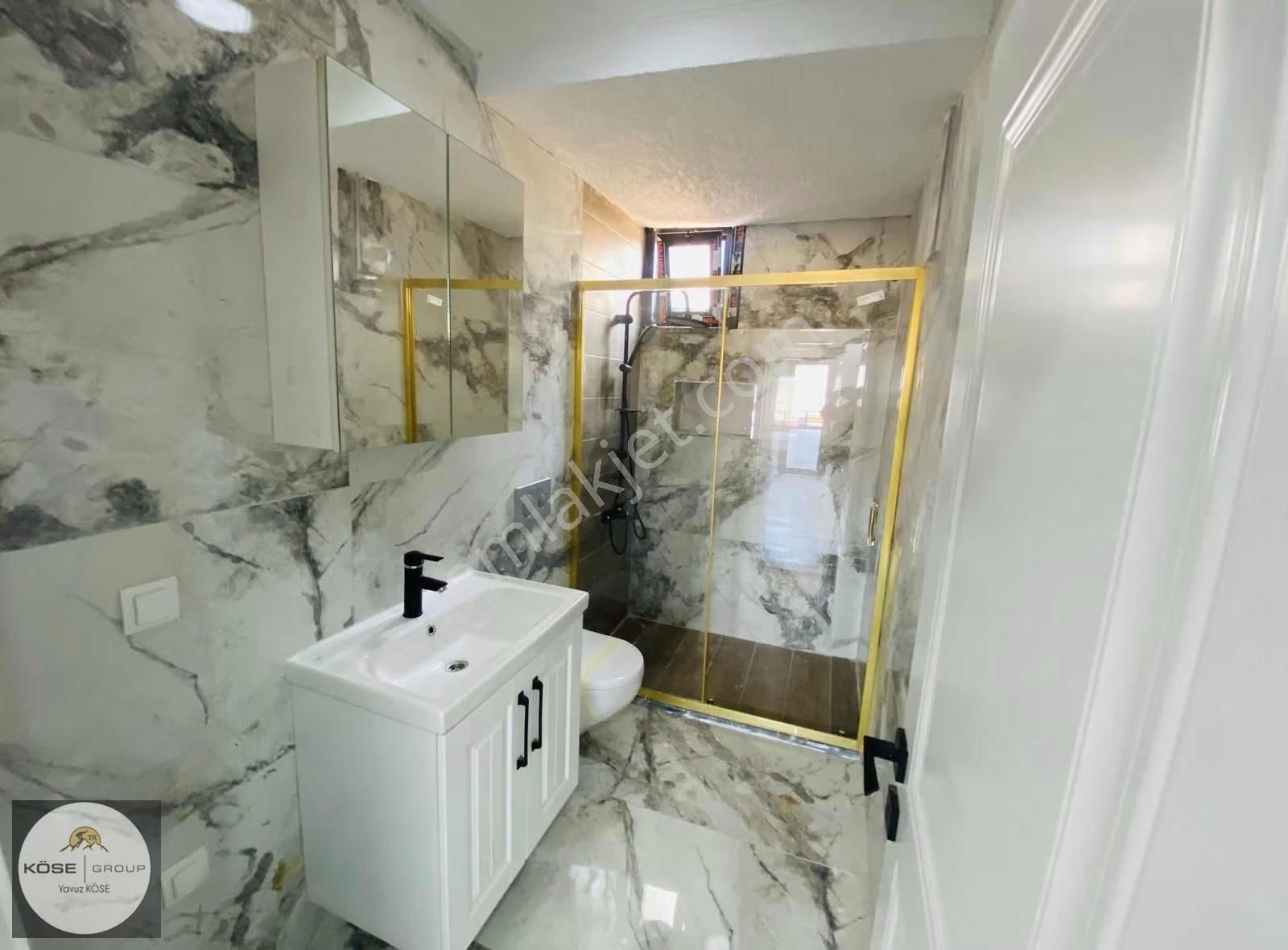 Darıcada İki Aile Kullanımına Uygun Satılık 5+1 Dubleks Daire ! - Görsel 15