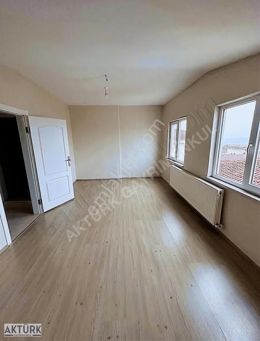 Aktürk Gayrimenkul'den Kiralık 3+1 Eşyasız Dubleks Daire - Görsel 2