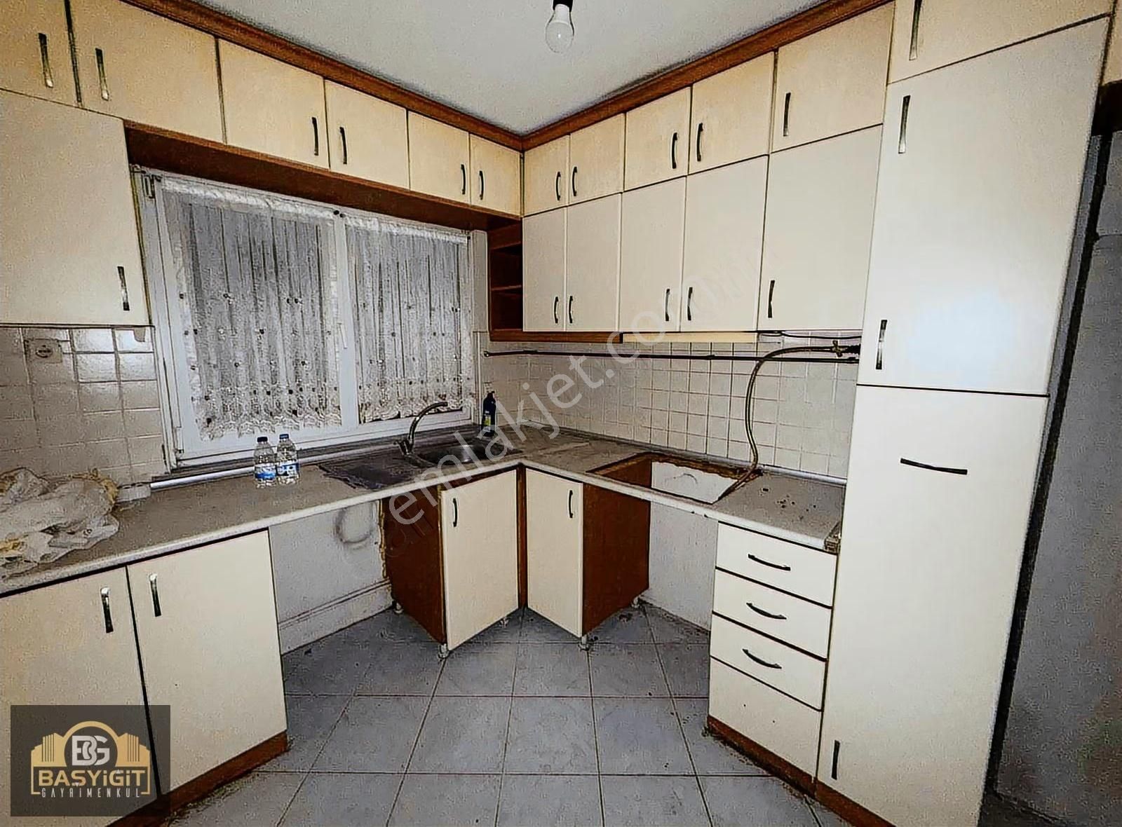 Atatürk Mah.tariş Mevki 3+1,135m2 Satılık Daire