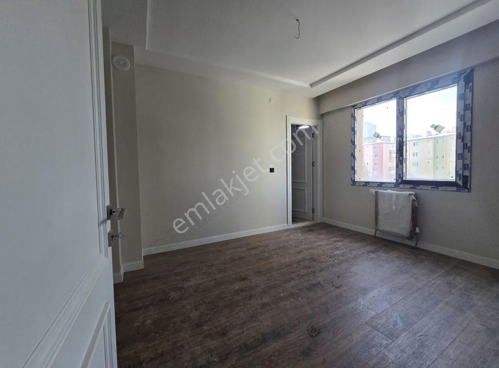 Bahçelievlerin En Gözde Yerinde 3+1 Sıfır Lüks Daire - Görsel 4