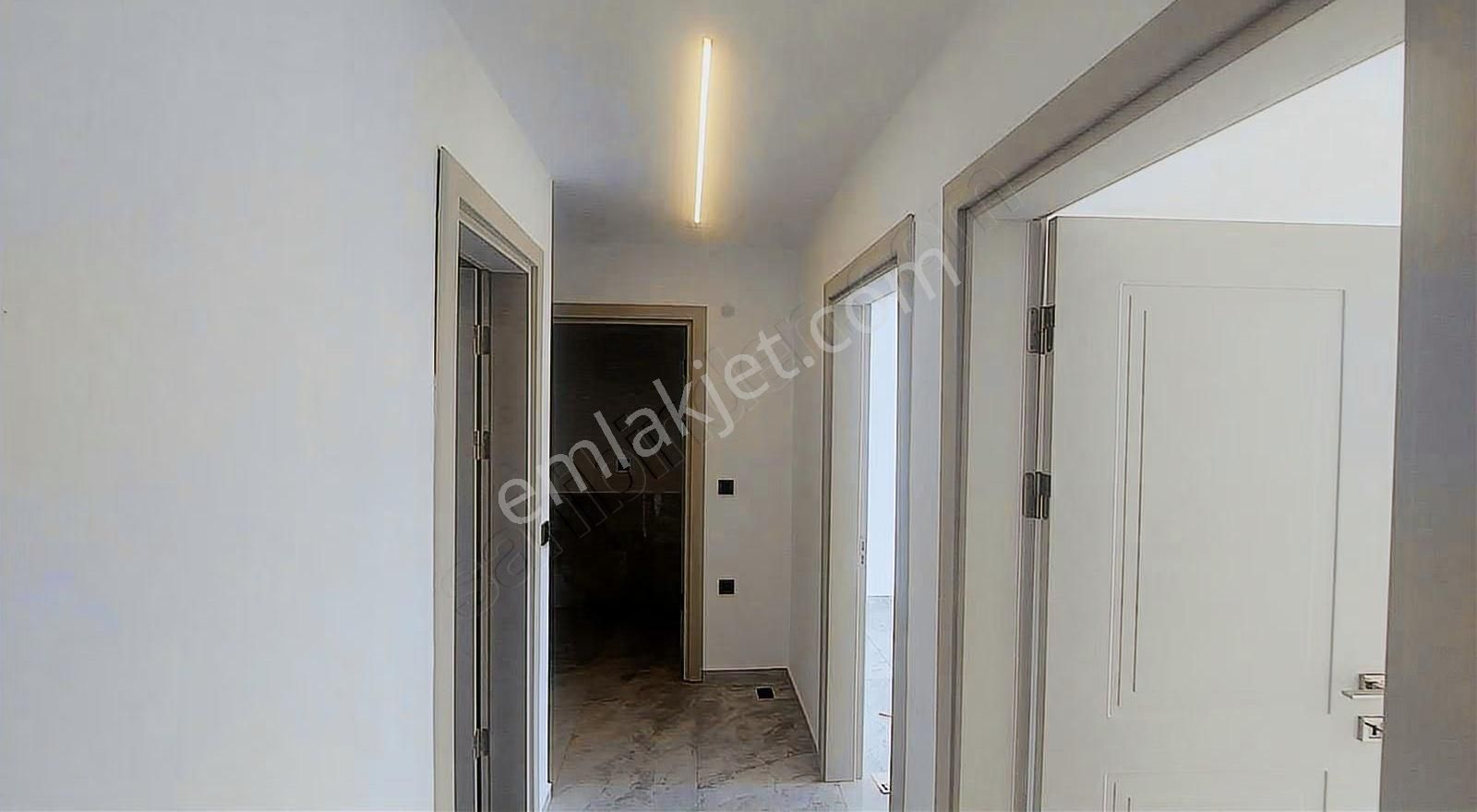 Kuşadası Sahil Sitelerinde Havuzlu Yerden Isıtmalı 3+1 Lüx Villa - Görsel 17