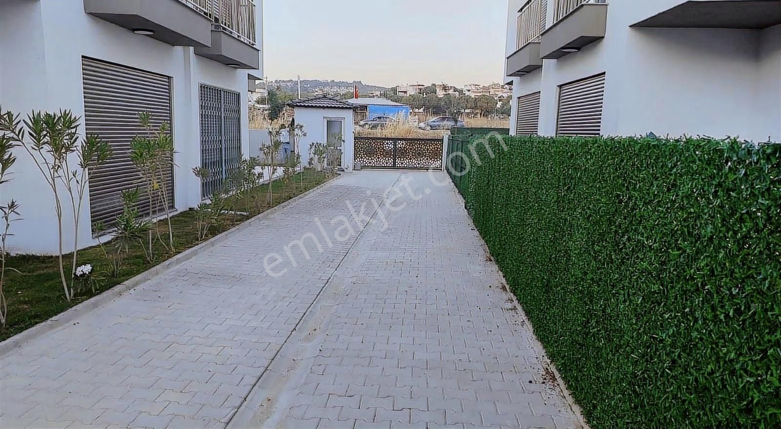 Kuşadası Sahil Sitelerinde Havuzlu Yerden Isıtmalı 3+1 Lüx Villa - Görsel 30
