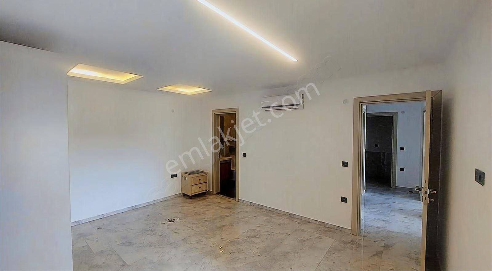 Kuşadası Sahil Sitelerinde Havuzlu Yerden Isıtmalı 3+1 Lüx Villa - Görsel 4