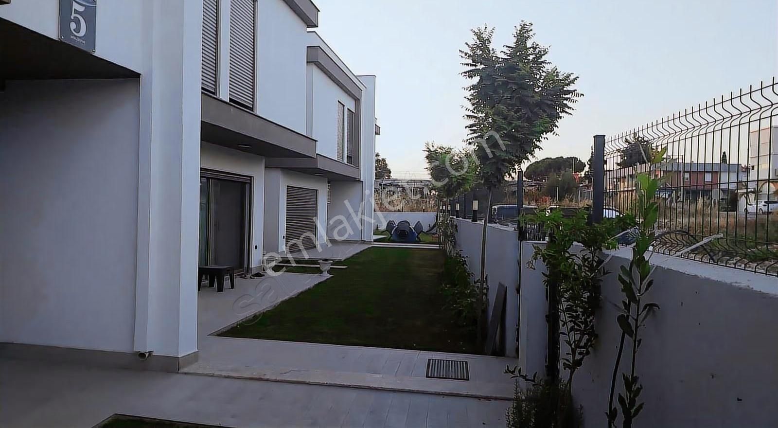 Kuşadası Sahil Sitelerinde Havuzlu Yerden Isıtmalı 3+1 Lüx Villa - Görsel 11