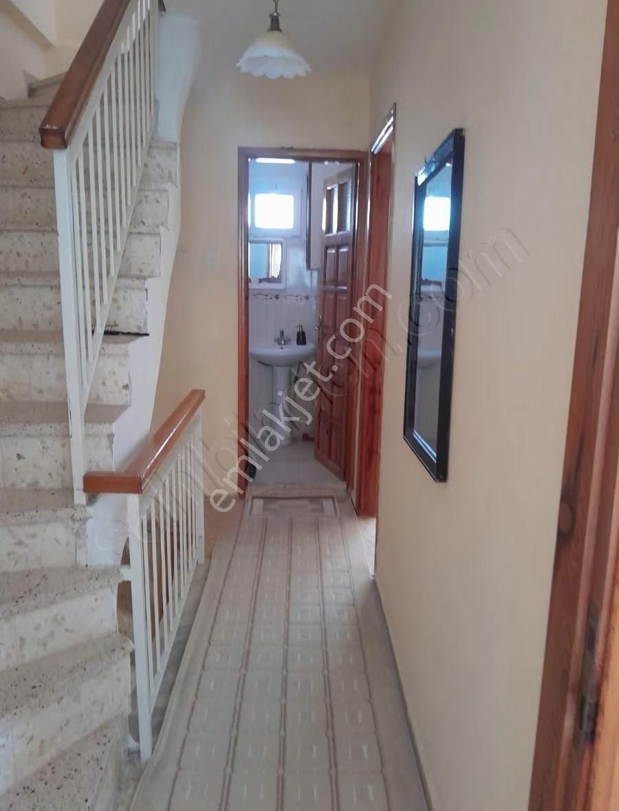 Kuşadası Aveme Arkası Denize 500 Mt Mesafede Satılık 4+1 Triplex - Görsel 3