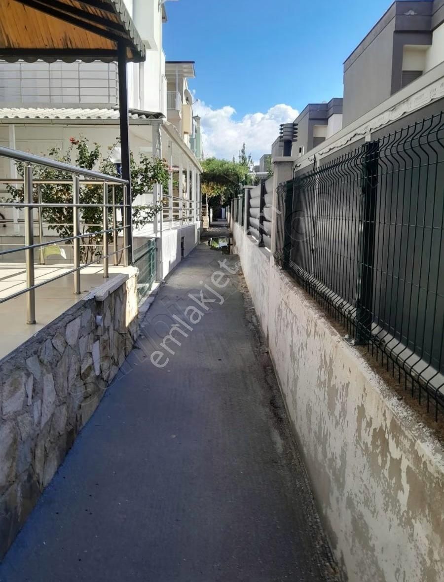 Kuşadası Aveme Arkası Denize 500 Mt Mesafede Satılık 4+1 Triplex - Görsel 18