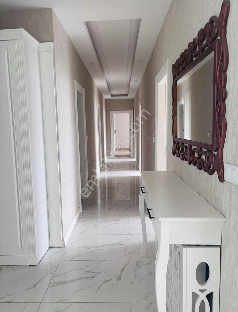 Gölbaş Emlaktan Gözde Konumda Satılık 4+1 Ultra Lüks Daire - Görsel 12