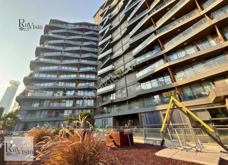 Ontan Bayraklı Kurumsal Kıracılı Satılık Ofis