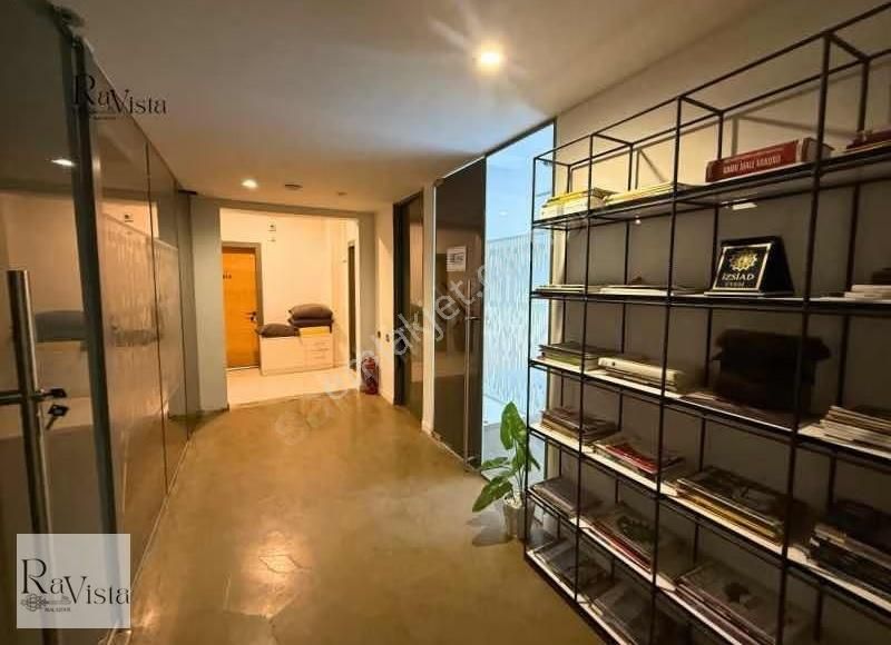 Ontan Bayraklı Kurumsal Kıracılı Satılık Ofis - Görsel 13