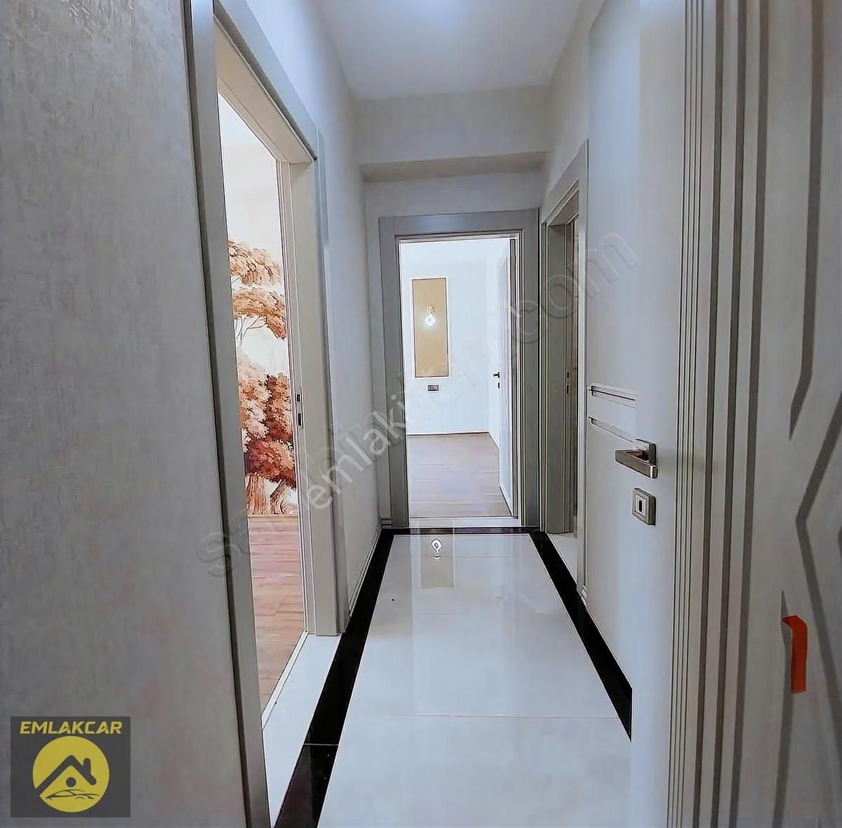 Emlakcar Dan Uluğbey Mahallesinde Site İçerisinde Lüks 3+1 Daire - Görsel 13