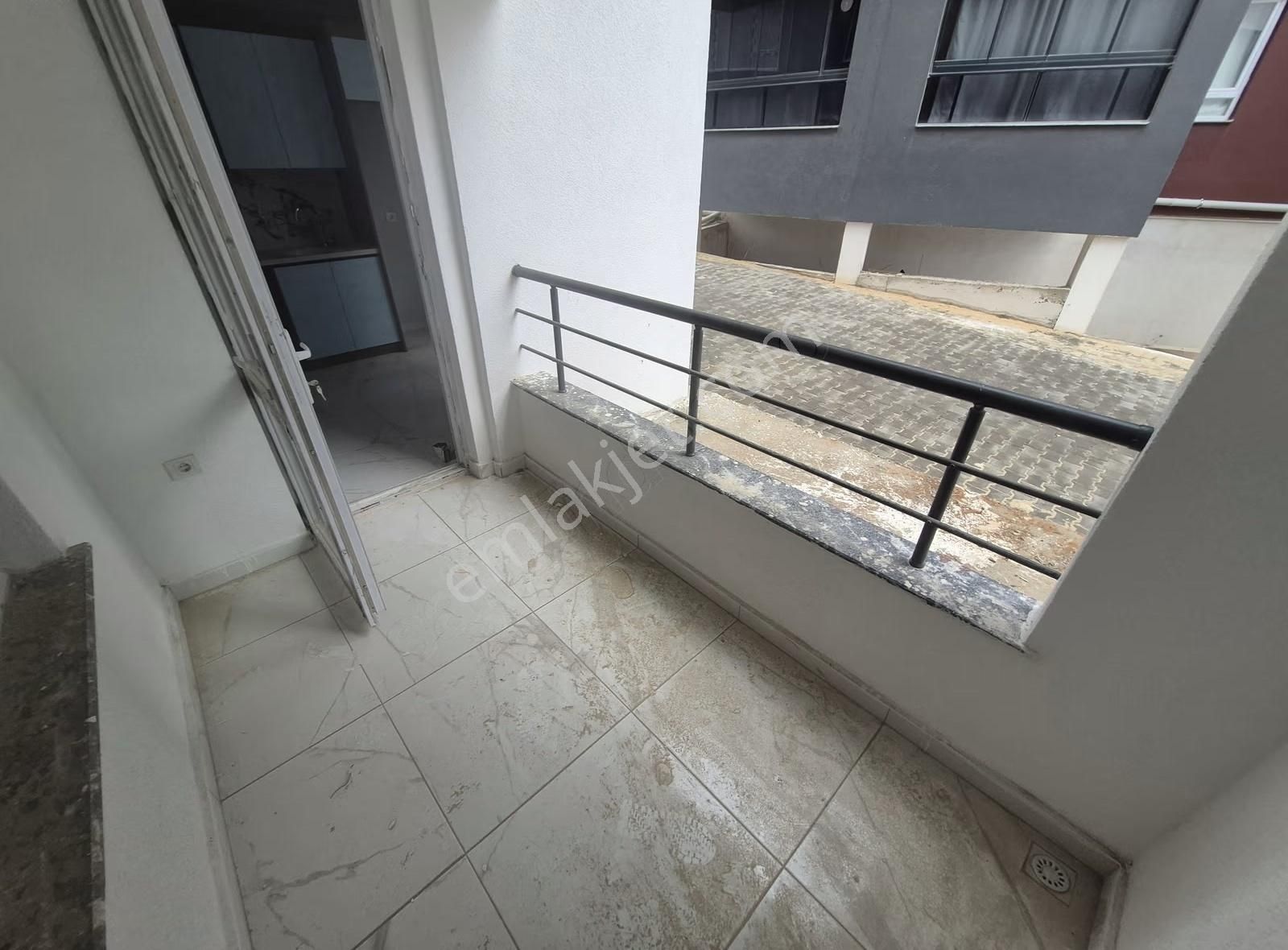 Yeni Binada 3+1 Kiralık Daire - Görsel 2