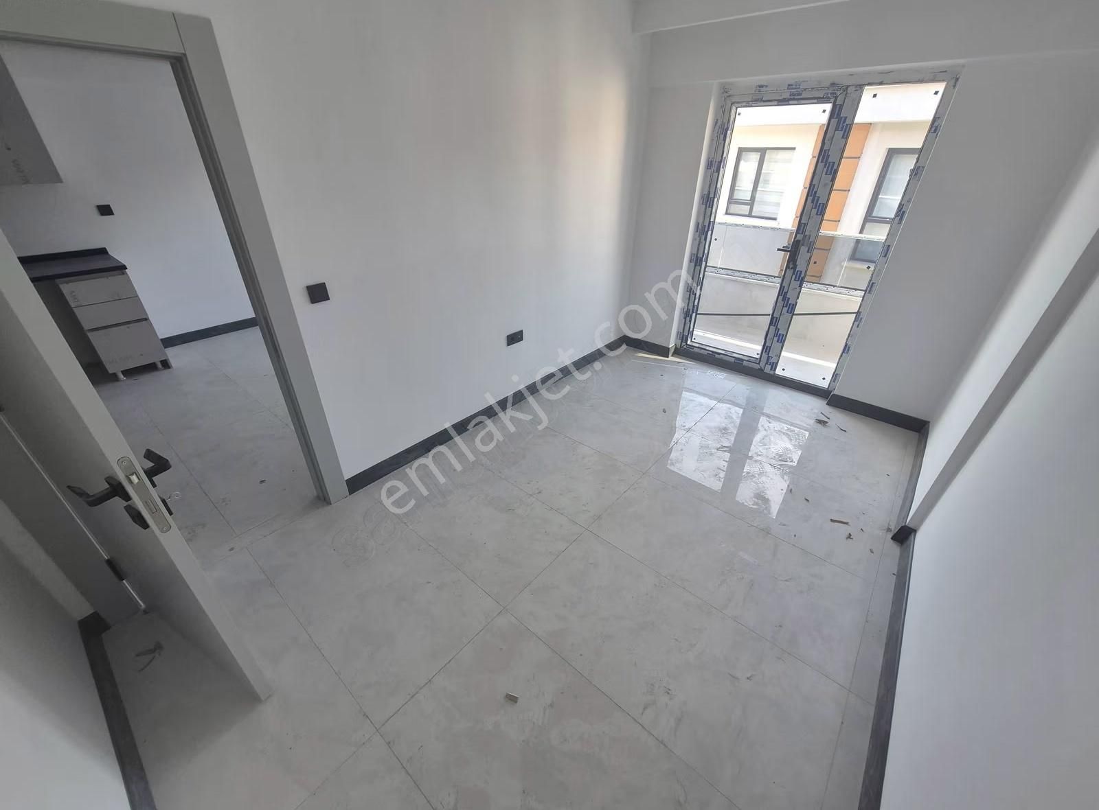 1.sınıf İşçilik Yüksek Kredi İmkanlı İskanlı Satılık 1+1 Daire - Görsel 5