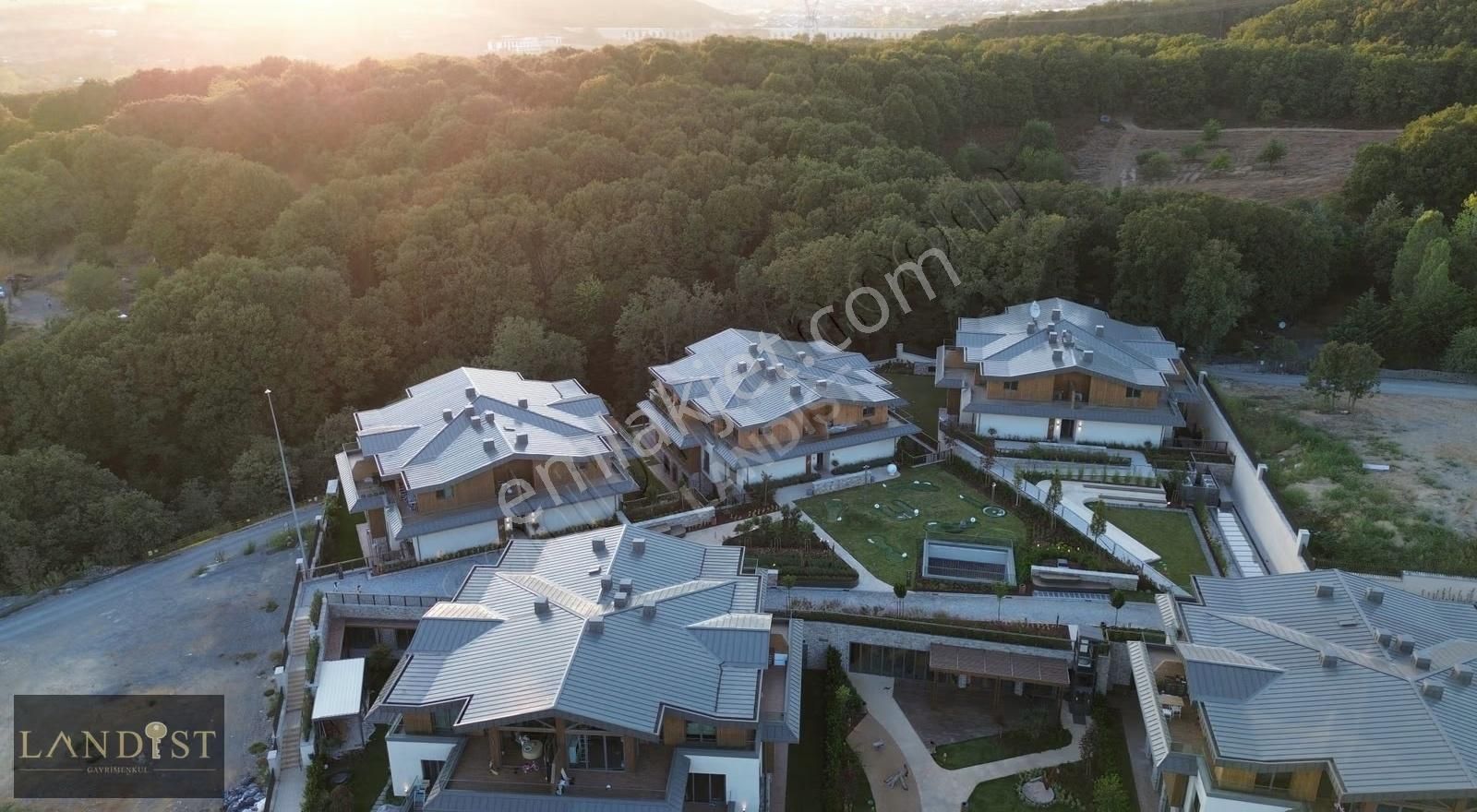 Nevbahar Kemer Evlerinde 4+1bahçeli,160 M²kiralık Prestij Daire