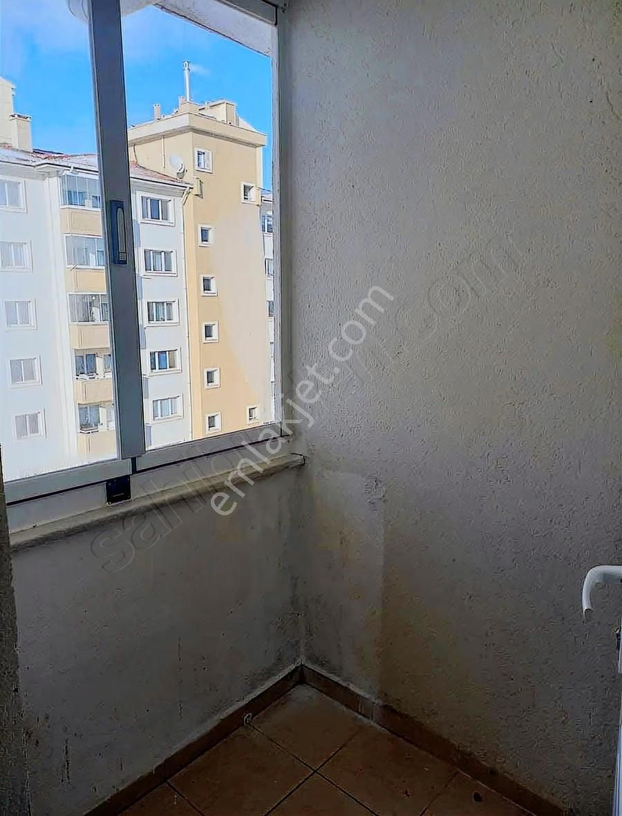 Yapracık 4.bölgede Merkezi Konumda Geniş Full Manzaralı Daire - Görsel 16