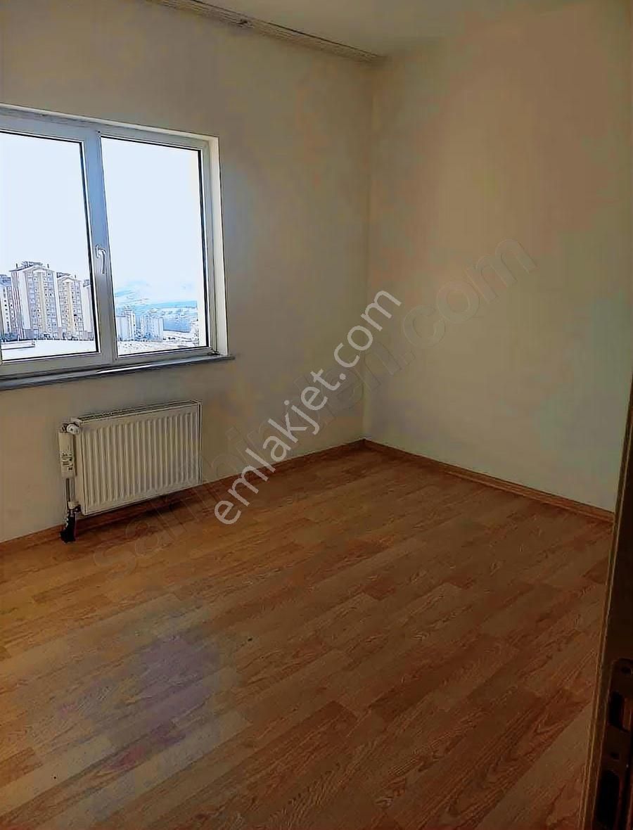 Yapracık 4.bölgede Merkezi Konumda Geniş Full Manzaralı Daire - Görsel 5