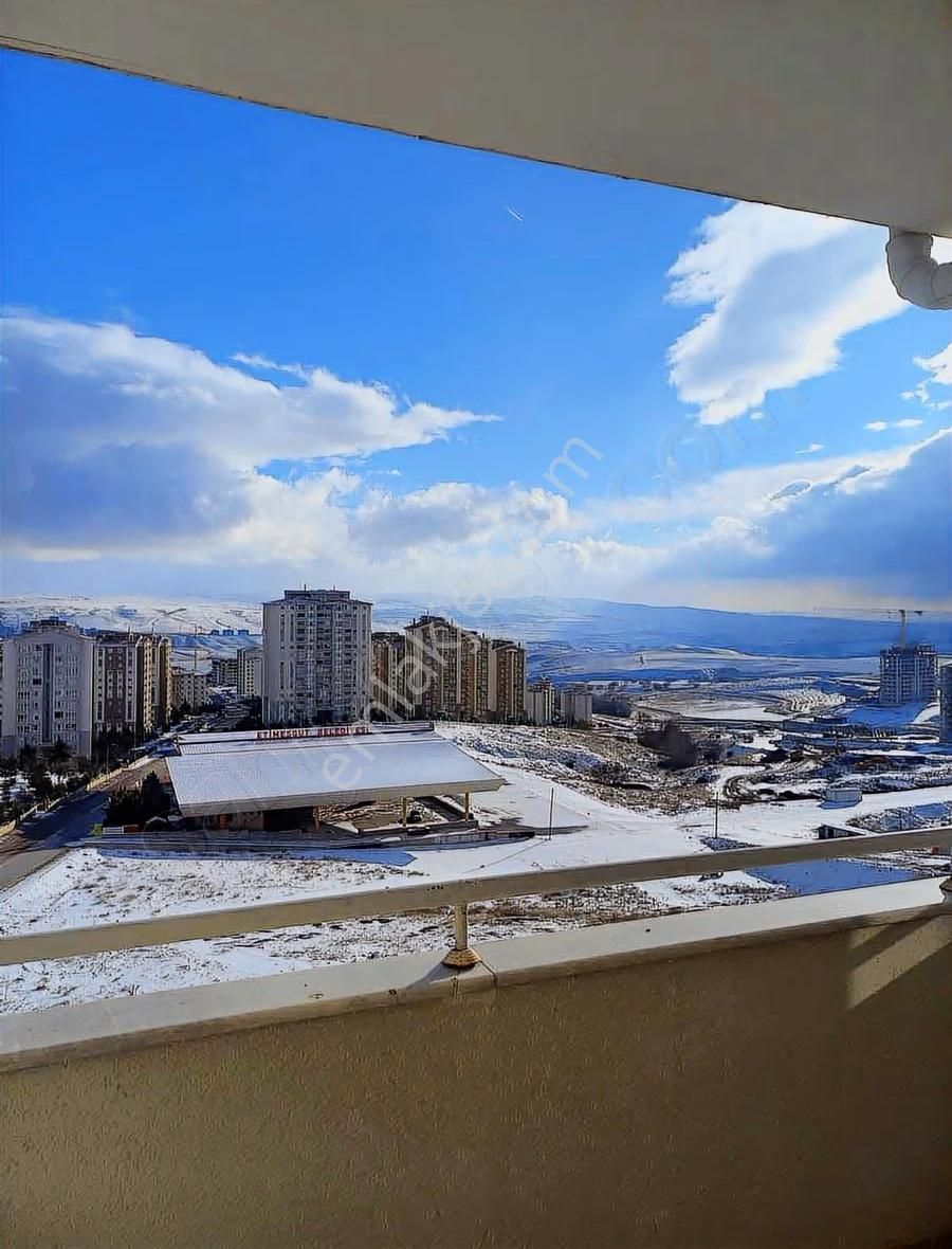 Yapracık 4.bölgede Merkezi Konumda Geniş Full Manzaralı Daire