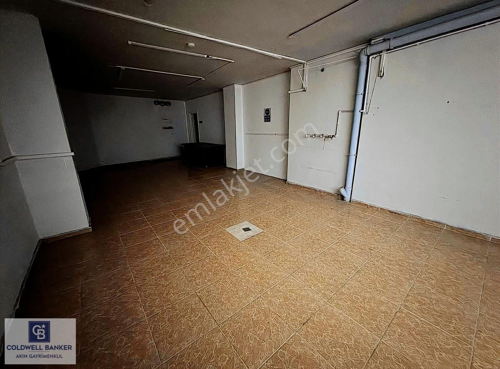 Sancaktepe De Atatürk Caddesine Cephe Köşe Başı Giriş Dükkan - Görsel 24