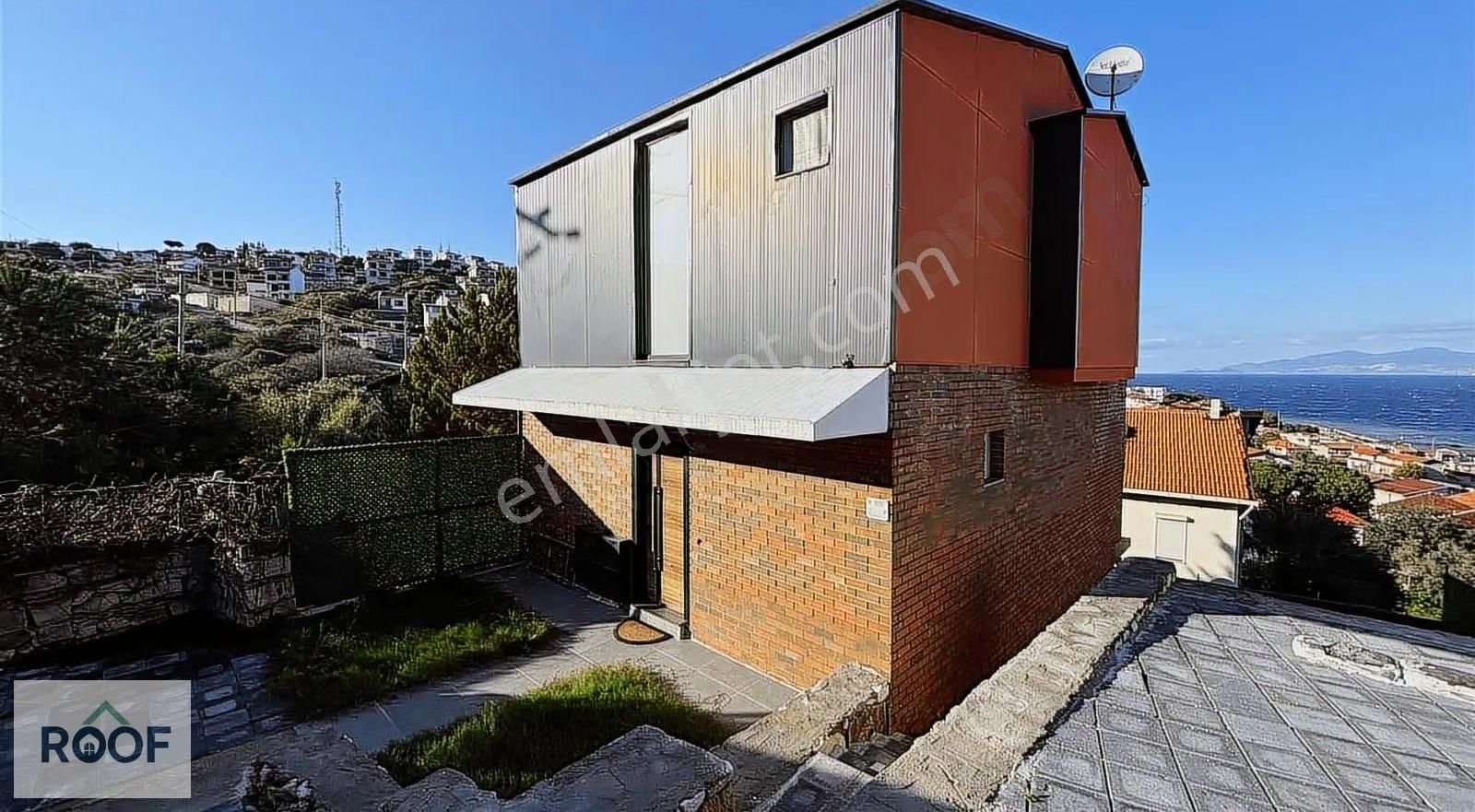 Yeni Foça Donatkent Sitesinde Tripleks Deniz Manzaralı Villa - Görsel 23