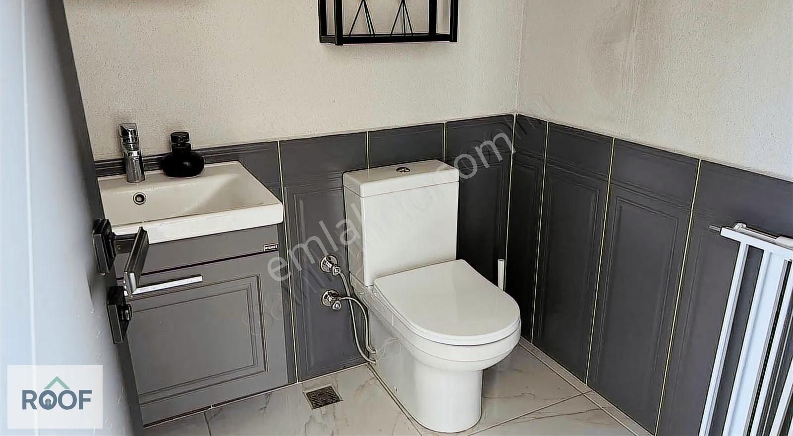 Yeni Foça Donatkent Sitesinde Tripleks Deniz Manzaralı Villa - Görsel 11