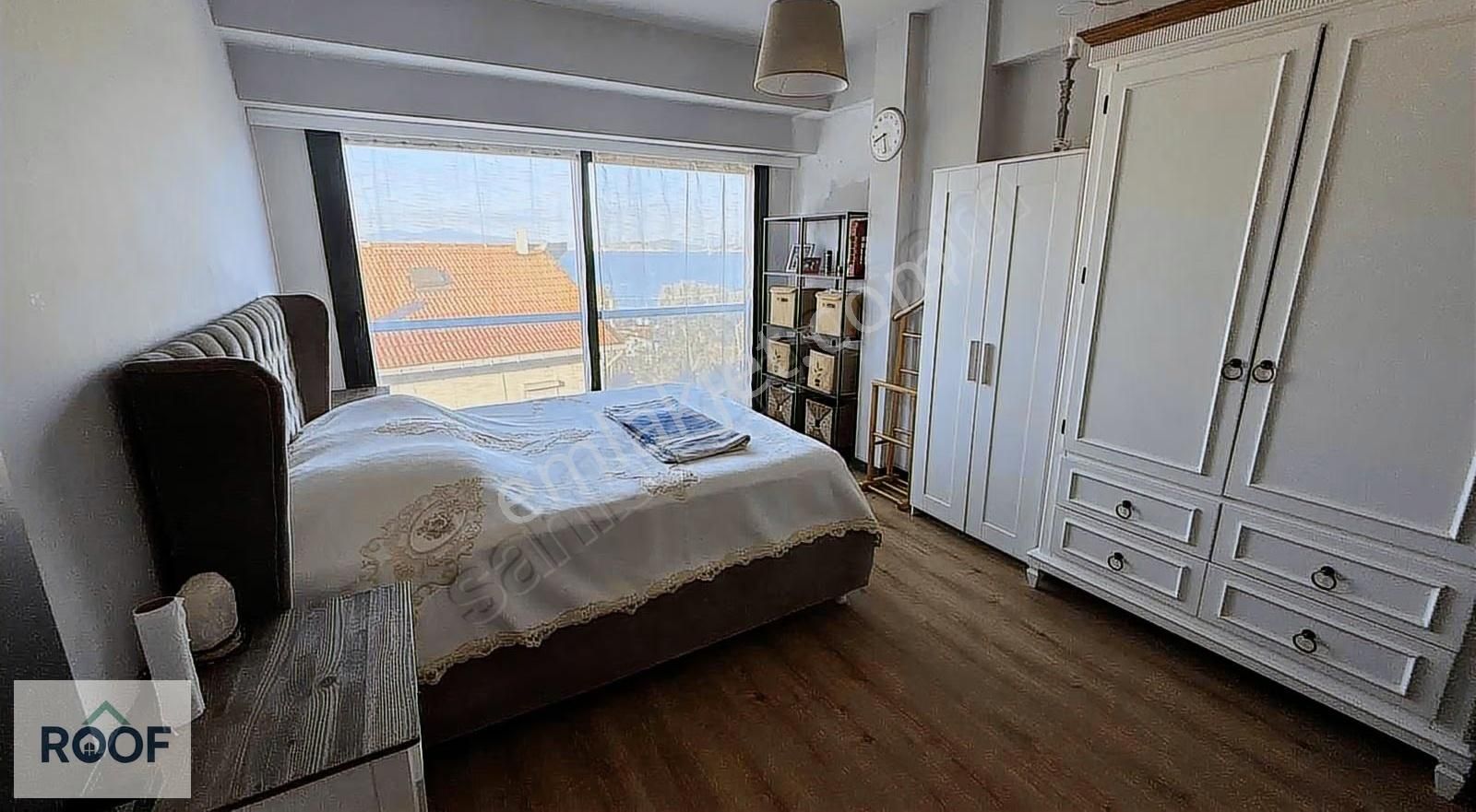 Yeni Foça Donatkent Sitesinde Tripleks Deniz Manzaralı Villa - Görsel 14