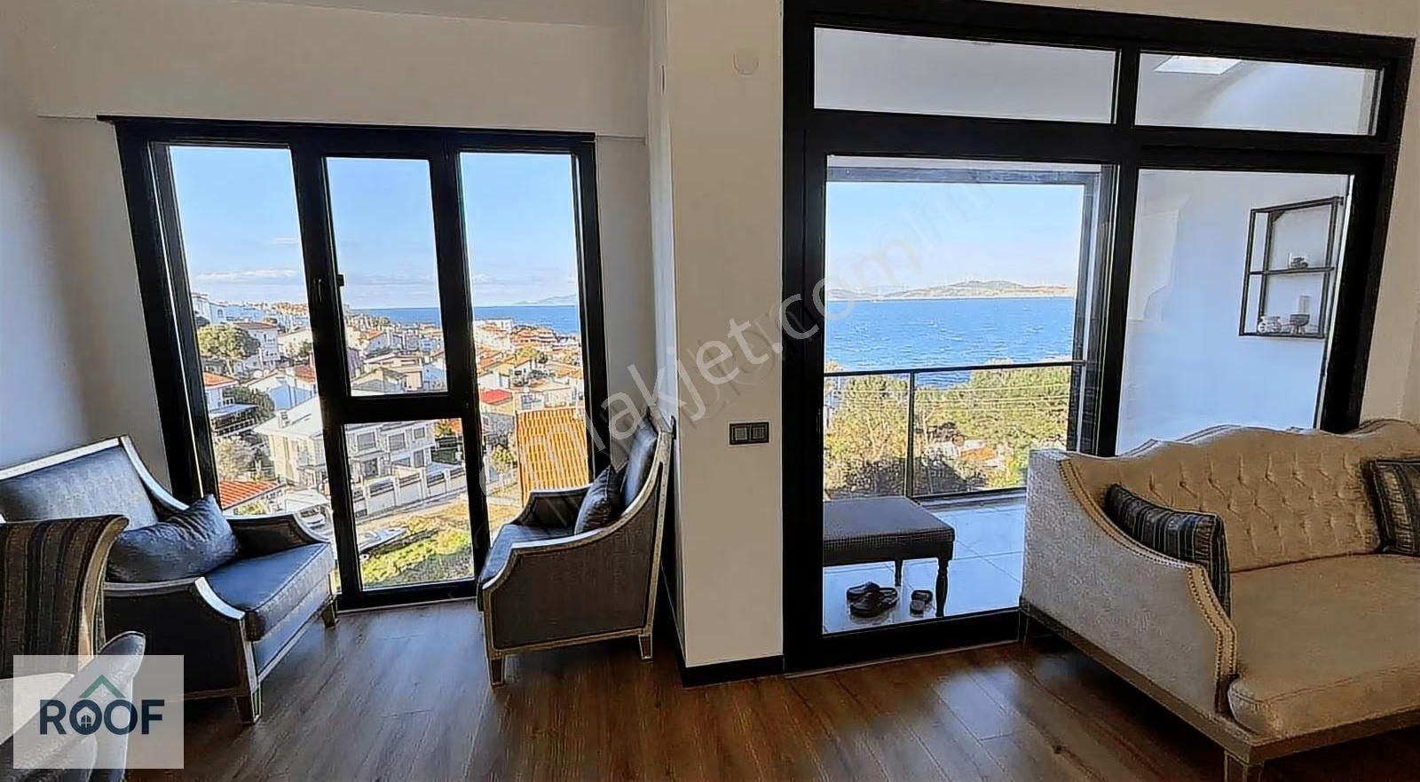 Yeni Foça Donatkent Sitesinde Tripleks Deniz Manzaralı Villa - Görsel 6