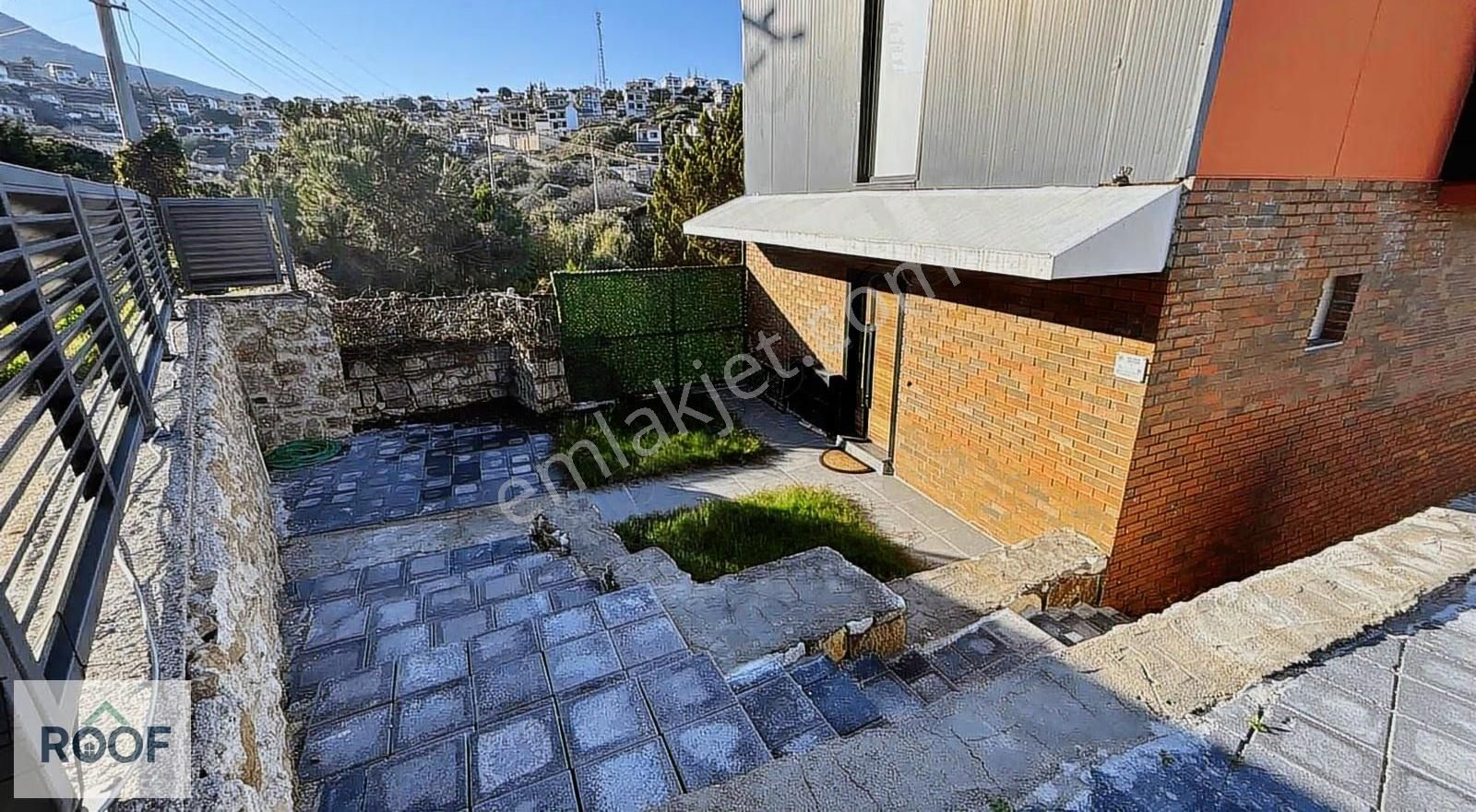 Yeni Foça Donatkent Sitesinde Tripleks Deniz Manzaralı Villa - Görsel 13