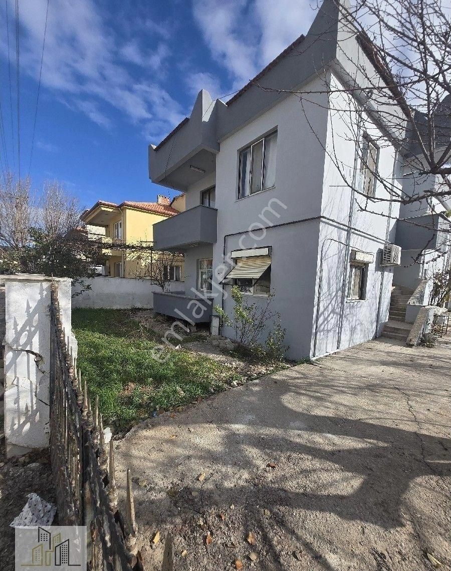 Cadde Üzeri Müstakil 3+1 Daire - Görsel 14