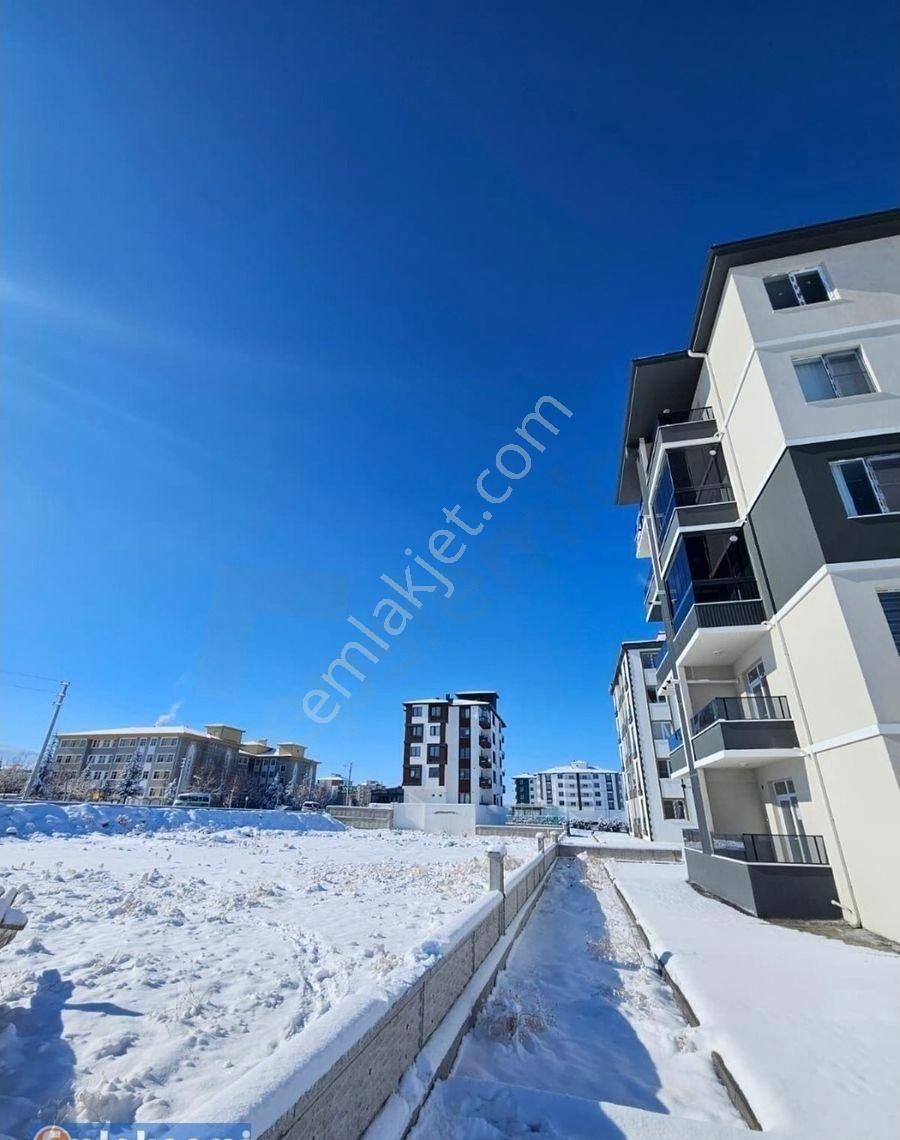 Emlaknomi'den Toros Mahallesi'nde Sıfır Balkonlu Eşyasız Kiralık Daireler (ilan No:94625) - Görsel 2