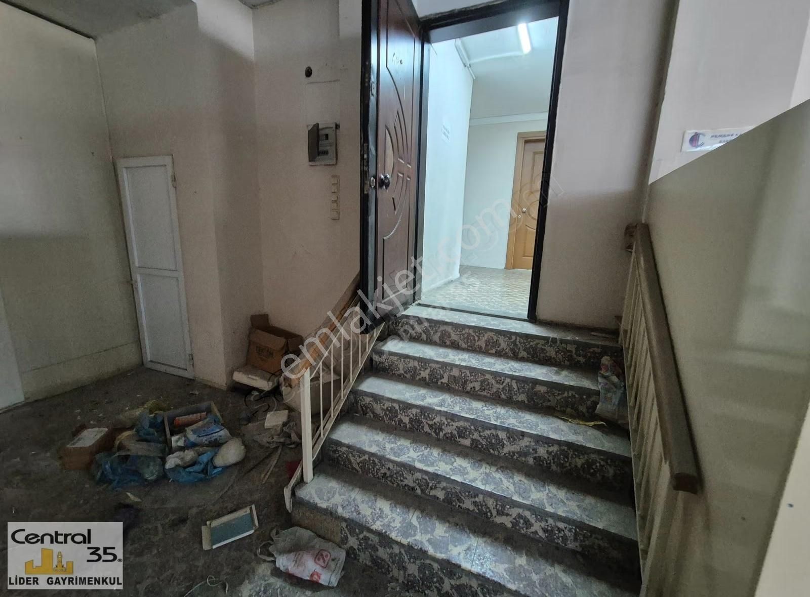 Central 35'den Basmane Gar Karşısı Meydanda 180 M2 İş Yeri - Görsel 4
