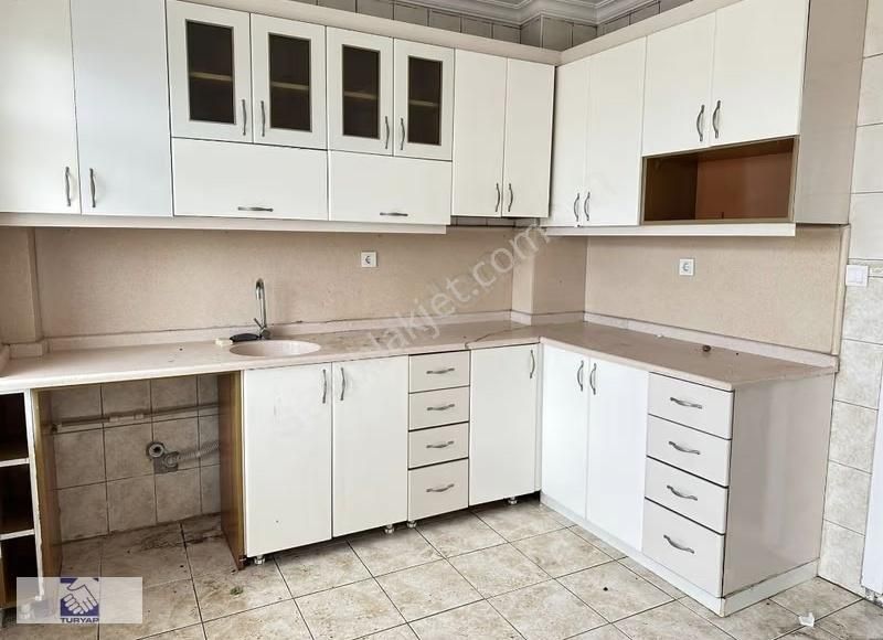 Şehir Merkezinde Emsallerinin Altında Asansörlü Satılık Daire - Görsel 10