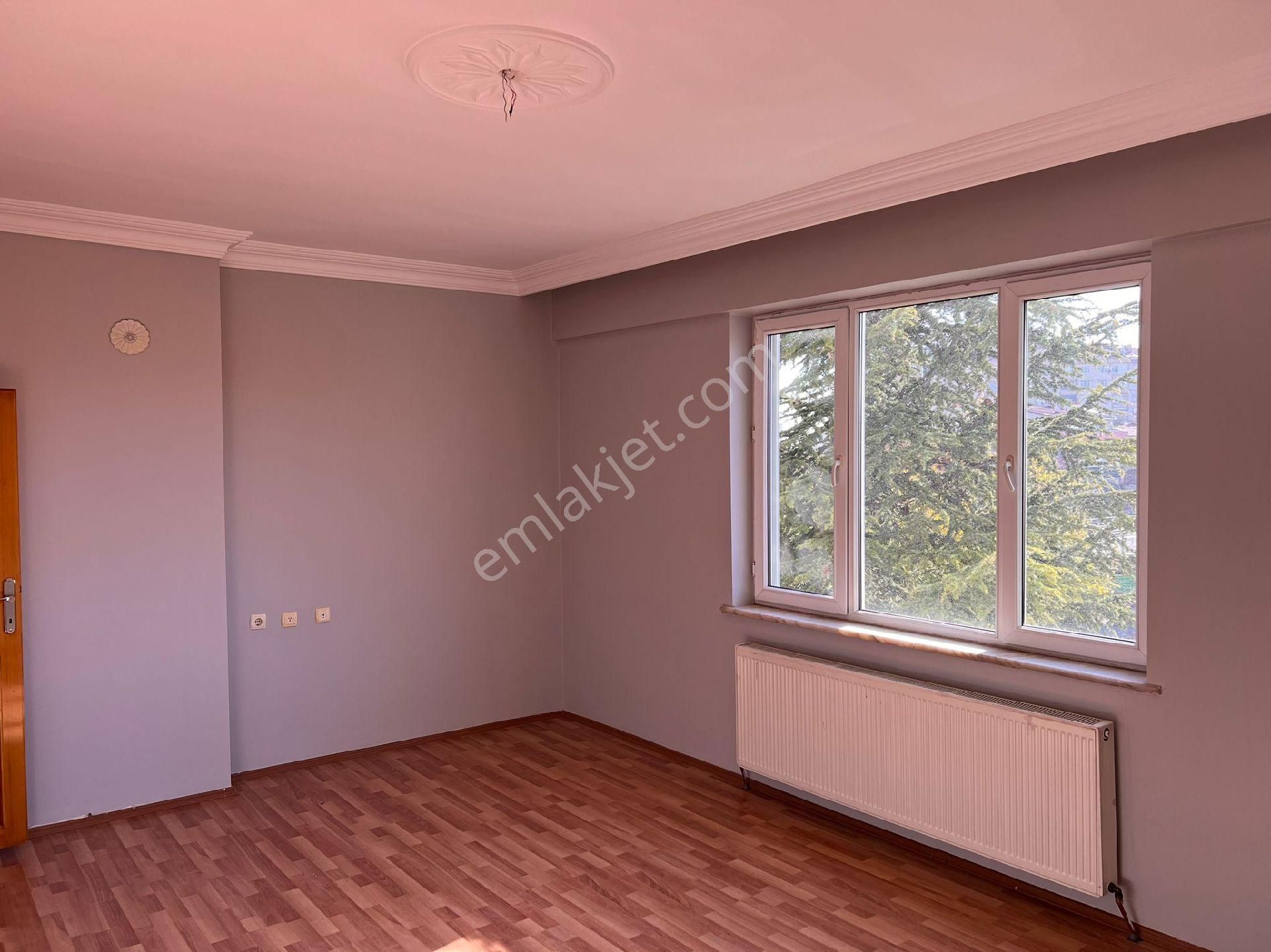 Sahibinden Kiralık Daire Kulesiteye 250 Metre Mesafede Geniş Daire - Görsel 22