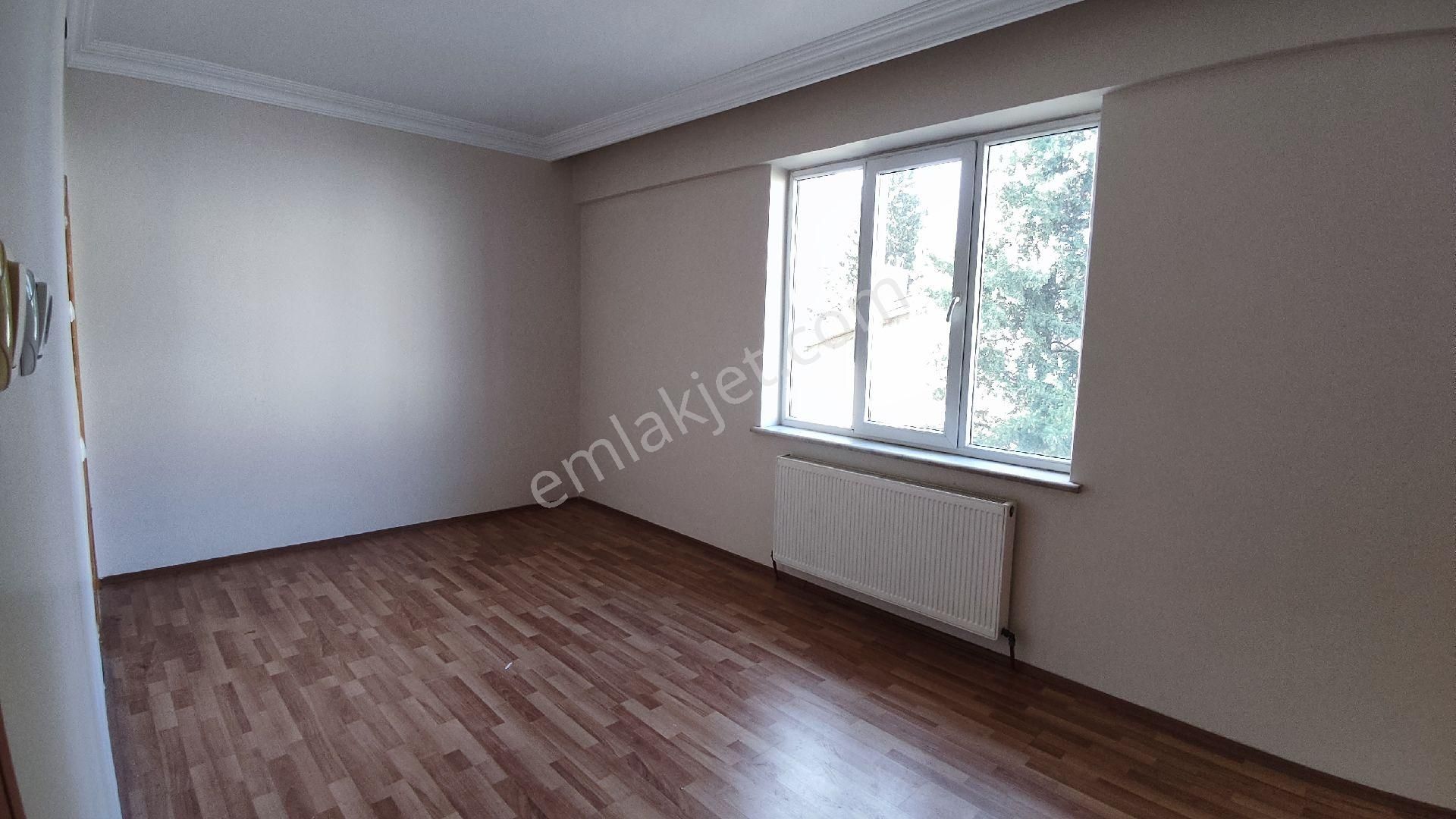 Sahibinden Kiralık Daire Kulesiteye 250 Metre Mesafede Geniş Daire - Görsel 14